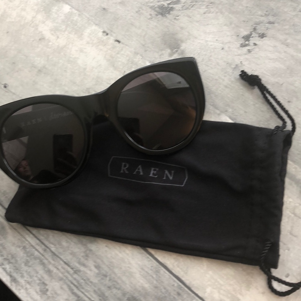 RAEN Durante Chunky Cat Eye Sunglasses Reg $150